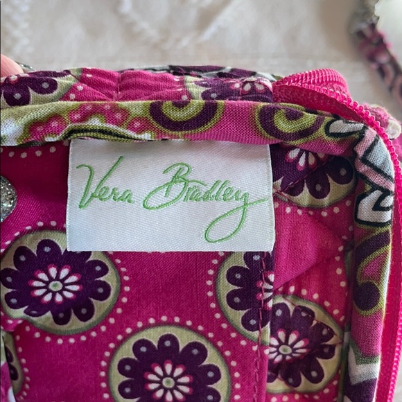 Vera Bradley Very Berry Paisley wristlet - Picture 11 of 12
